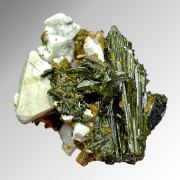 Epidote, stilbite POLAND