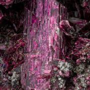 Erythrite