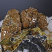 Mimetite var. Campylite