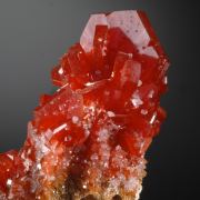 Vanadinite on Barite