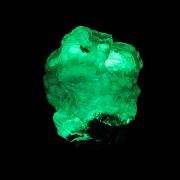 Opale / (variété - « Opal-AN ») / (variété - « Opale Hyalite ») / (« Opale vaisseau sanguin ») / Localité - San Luis Potosi, Mexique
