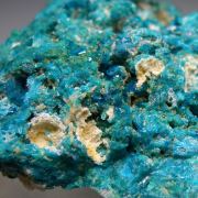 Caledonite