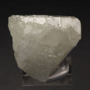 iso-oriented GARNET var. GROSSULAR