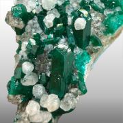 Dioptase, calcite 
