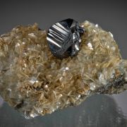 Cassiterite on Muscovite