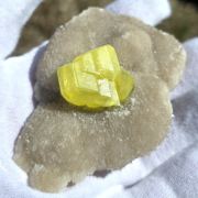 Sulfur on Aragonite