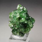 gem GARNET var. GROSSULAR var. CHROMIAN, CHROMITE
