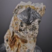 Carrollite 