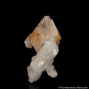 Powellite on Stilbite