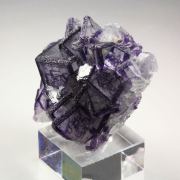 FLUORITE with PHANTOMS - border pattern