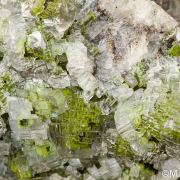 Duftite in Calcite