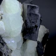 Babingtonite on Prehnite