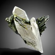 Epidote on Quartz - Flor de Peru I claim (Tantadora Mine), Peru