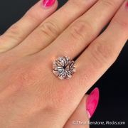 Fluorite with inclusion (14.98 ct)