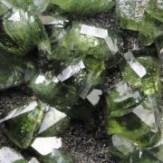 gem LUDLAMITE