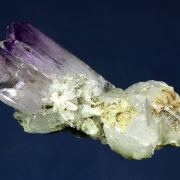 Quartz (v. Amethyst)