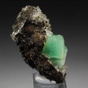 ADAMITE var. CUPRIAN ADAMITE, CALCITE