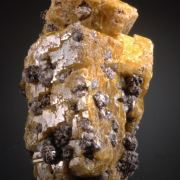 Vesuvianite with Grossular