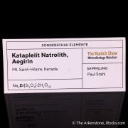 Catapleiite with Natrolite and Aegirine