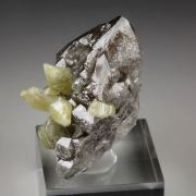 WELOGANITE, QUARTZ var. SMOKY