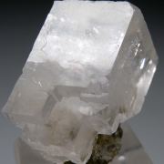 Magnesite with Uvite