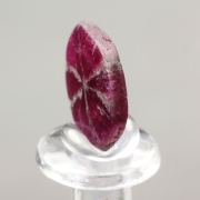 CORUNDUM var. RUBY - TRAPICHE