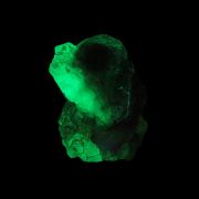 Opale / (variété - « Opal-AN ») / (variété - « Opale Hyalite ») / (« Opale vaisseau sanguin ») / Localité - San Luis Potosi, Mexique