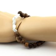 Howlite from USA + wood Bracelet 8 mm Beads.