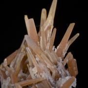 Quartz - red acicular form