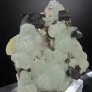 Babingtonite on Prehnite