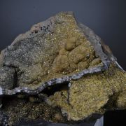 Corkite on Plumbogummite and Goethite