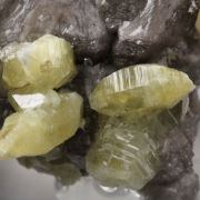 WELOGANITE, QUARTZ var. SMOKY