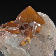 Wulfenite- on Calcite