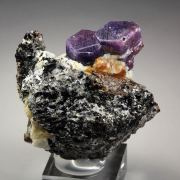 CORUNDUM var. RUBY, MUSCOVITE