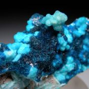 Veszelyite on Hemimorphite