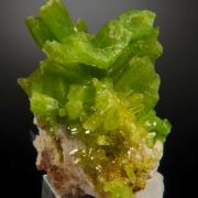 Pyromorphite (fine hoppered crystals)