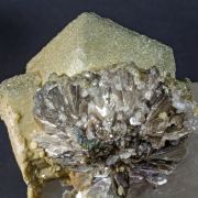 Siderite on Quartz with Pyrite