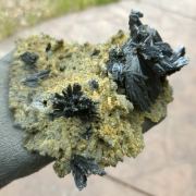 Stibnite on Quartz with Siderite