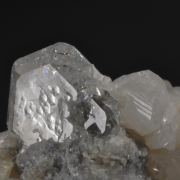 Beryl v. Aquamarine & Euclase on Quartz