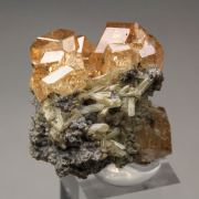 gem GARNET var. GROSSULAR, DIOPSIDE