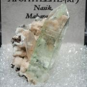 Fluorapophyllite-(K) with Heulandite-Ca