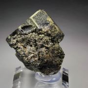 GARNET var. ANDRADITE var. MELANITE