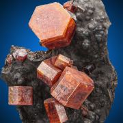 Vanadinite  on Coronadite