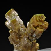 Pyromorphite -Hoppered crystals, classic locale
