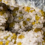 Sphalerite on Dolomite