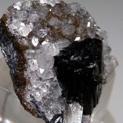 Manganite on Quartz
