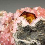 SHIGAITE, RHODOCHROSITE