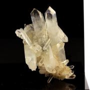 Quartz. 320.0 ct.