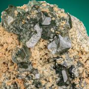 Demantoid 