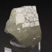 iso-oriented GARNET var. GROSSULAR